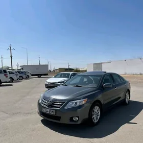 Toyota Camry 2011