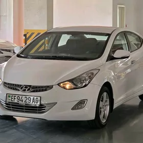 Hyundai Elantra 2013