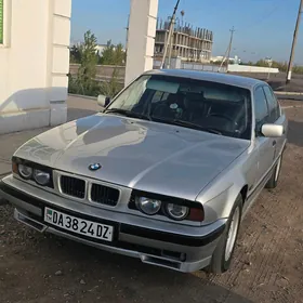 BMW 525 1990