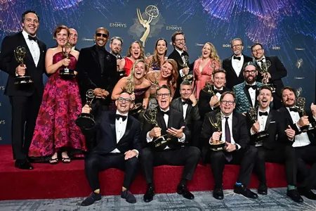 «Киностудия» и «Больница Питт» признаны лучшими сериалами на премии «Эмми»
