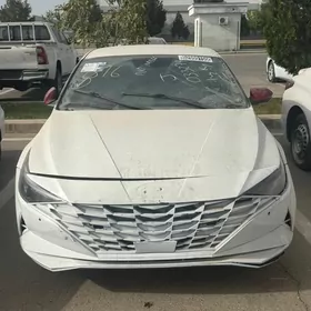 Hyundai Elantra 2021