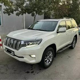 Toyota Land Cruiser Prado 2021