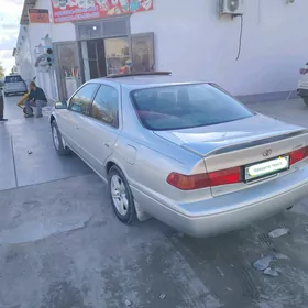 Toyota Camry 2001