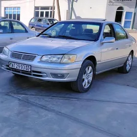 Toyota Camry 2001