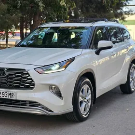 Toyota Highlander 2020