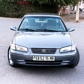 Toyota Camry 1999