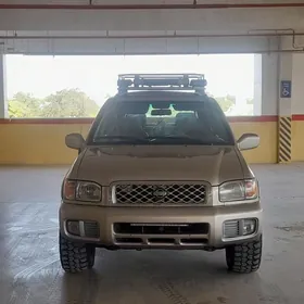 Nissan Pathfinder 2001