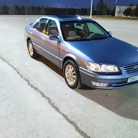Toyota Camry 2001