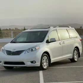 Toyota Sienna 2017