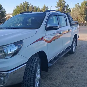 Toyota Hilux 2017