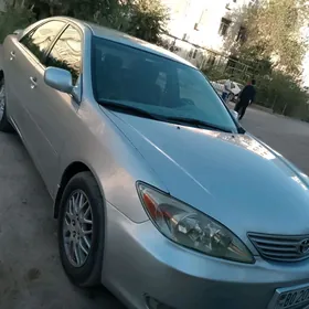 Toyota Camry 2004