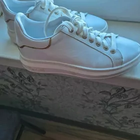 красовки женские кожанные