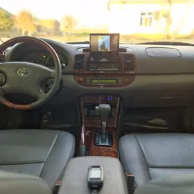 Toyota Camry 2005