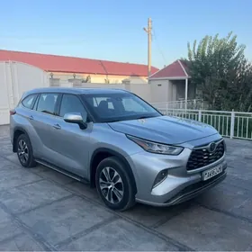 Toyota Highlander 2020