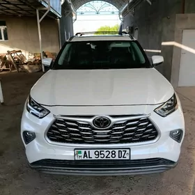 Toyota Highlander 2020