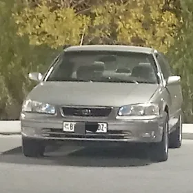 Toyota Camry 2000