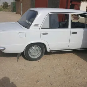 Lada 2104 1985