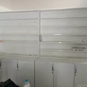Magazyn un menbil polkalar