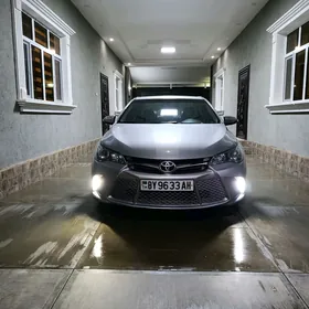 Toyota Camry 2015