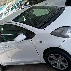 Toyota Yaris 2006