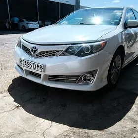 Toyota Camry 2012