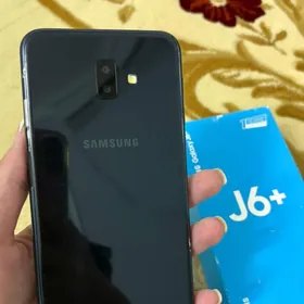 Samsung J6+