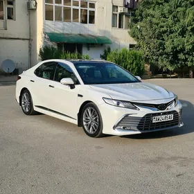 Toyota Camry 2018