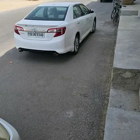 Toyota Camry 2013