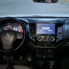 Mitsubishi L200 2020
