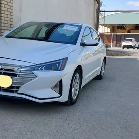 Hyundai Elantra 2020
