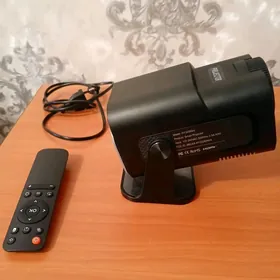 Proýektor