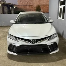Toyota Camry 2022