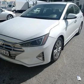 Hyundai Elantra 2019