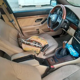 BMW E39 2003