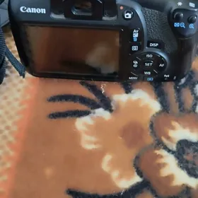 canon 2000 D
