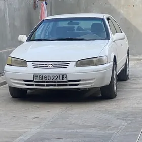 Toyota Camry 1999