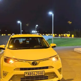 Toyota RAV4 2017
