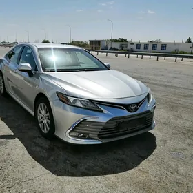 Toyota Camry 2020