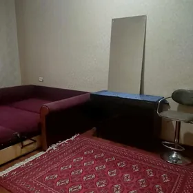 комната с хозяйкой