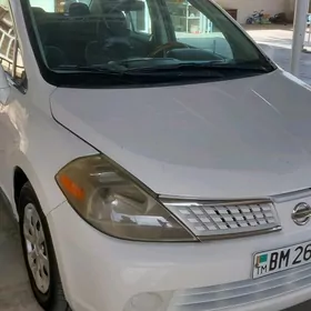 Nissan Versa 2010