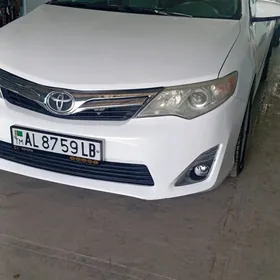 Toyota Camry 2012