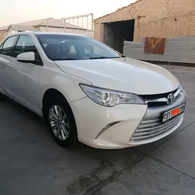 Toyota Camry 2016