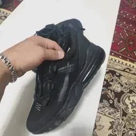 кроссовки Nike 41 razmer
