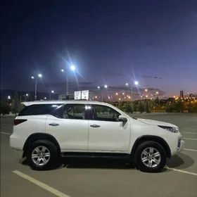 Toyota Fortuner 2017