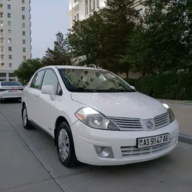 Nissan Versa 2010