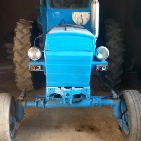 MTZ T-28 1990