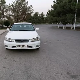 Toyota Camry 2001