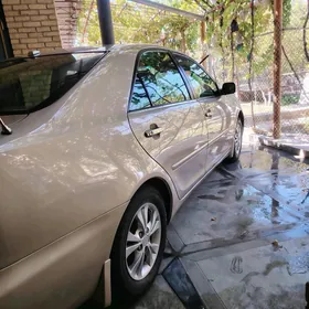 Toyota Camry 2004