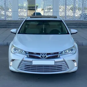 Toyota Camry 2015