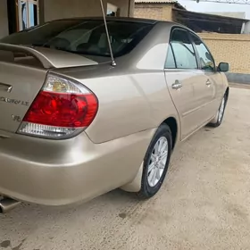 Toyota Camry 2005